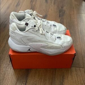 Nike Jordan White/Pink Athletic Court Shoes